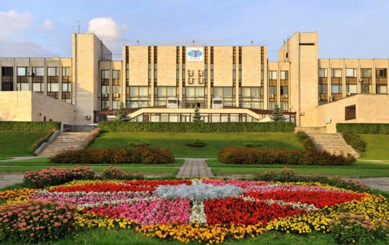 Moskova Devlet Uluslararası İlişkiler Enstitüsü